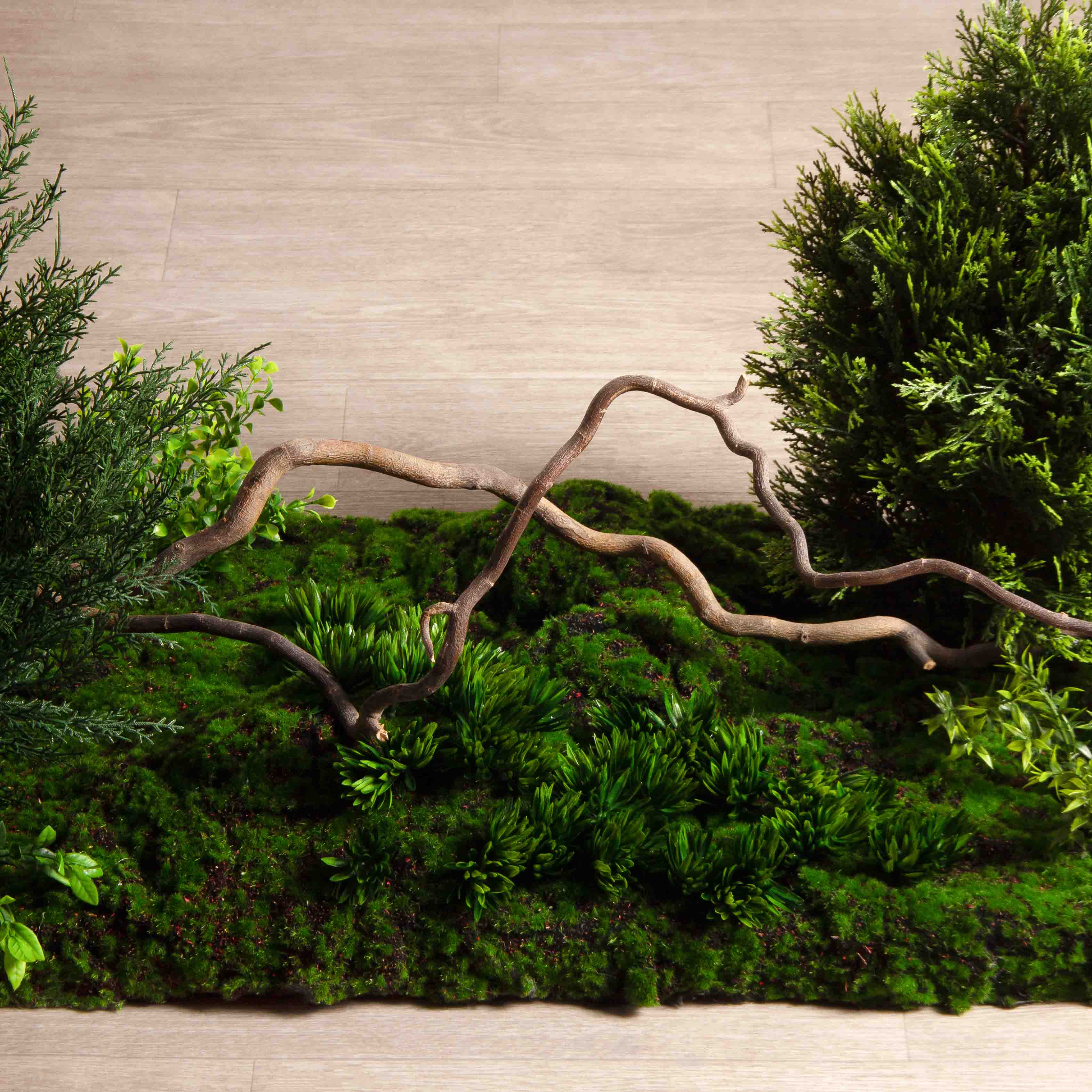 БС180/ОС/30-1(з)(F) Композиция искусственная с сосной h180см, h115см на основании 390х46см_10