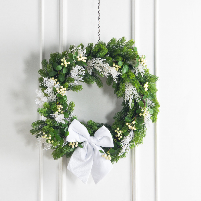 В15-1(Пр)(F) Венок искусственный НГ с белым декором_1