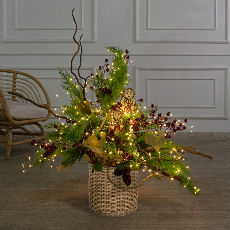 К567/СВ03т(Пр)(F) Композиция искусственная НГ интерьерная в русском стиле с гир.Роса, на основании_1