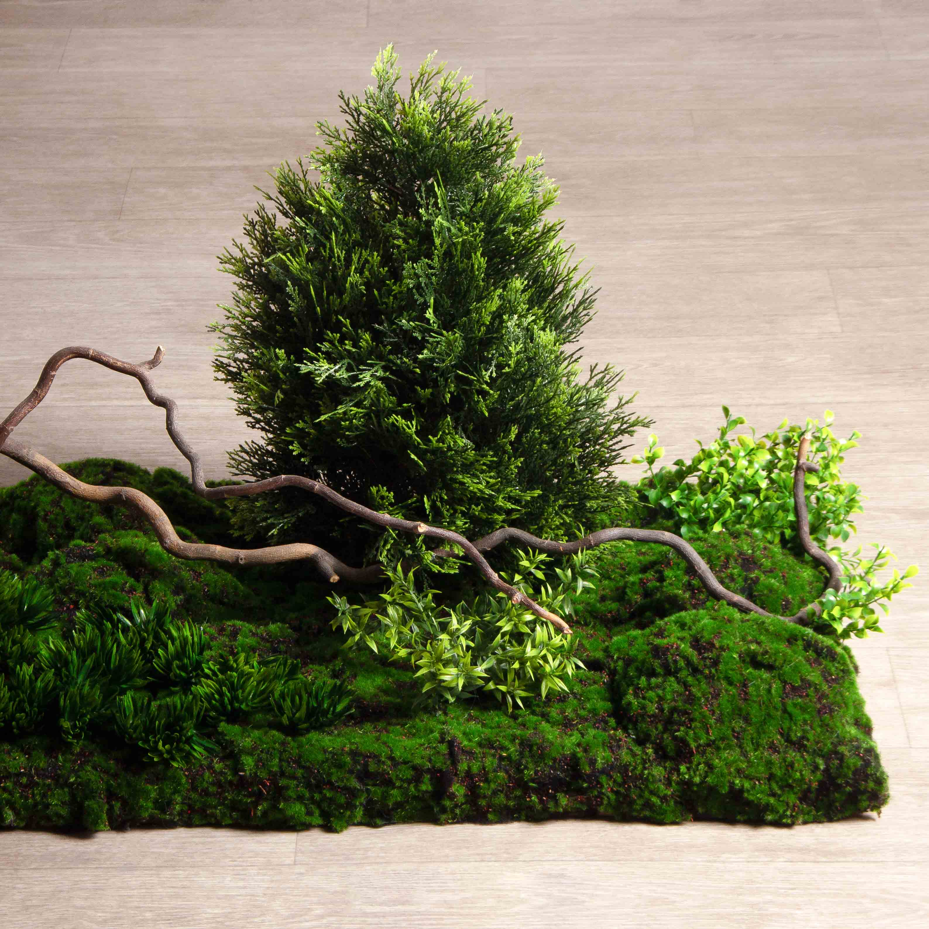 БС180/ОС/30-1(з)(F) Композиция искусственная с сосной h180см, h115см на основании 390х46см_11