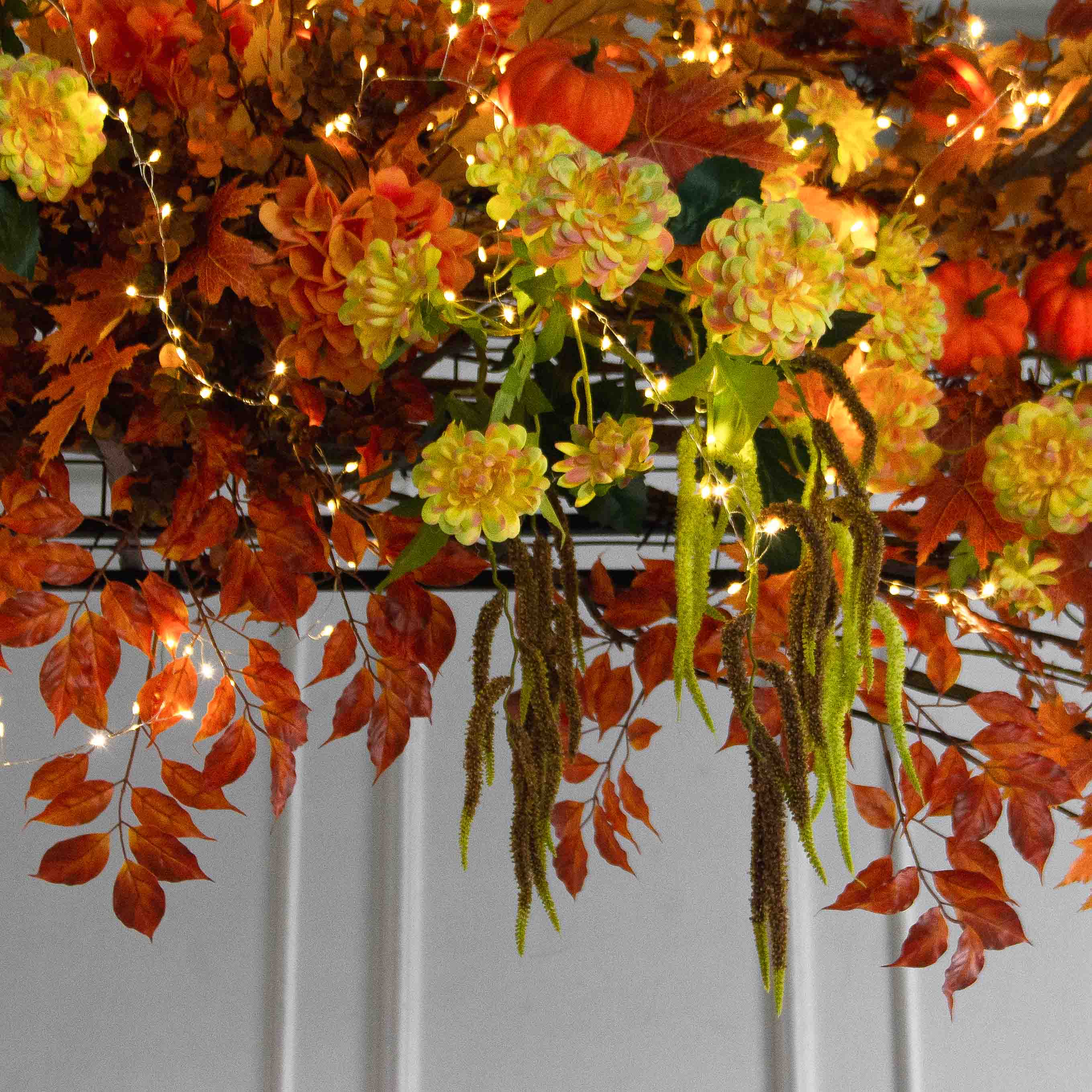 ДЛ174/СВ03(Пр)(Fix)(F) Декор арочного типа L230см на прутьях,пристен. с гирлянд. 