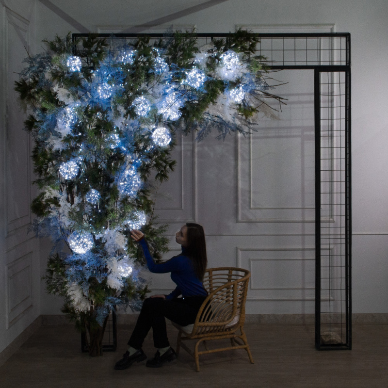 ДЛ188/СВ03х/шар(Пр)(Fix)(F)Декор вход.группы h290см н/прутьях, прист.с гирляндой 