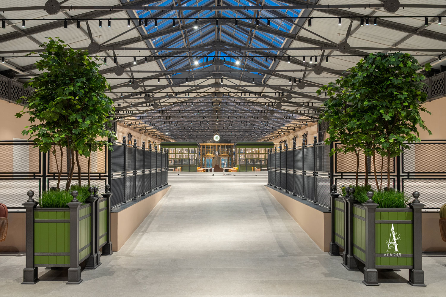 300/РН/29(з)(Пр)(F) Клён искусственный крупный лист h300см_4