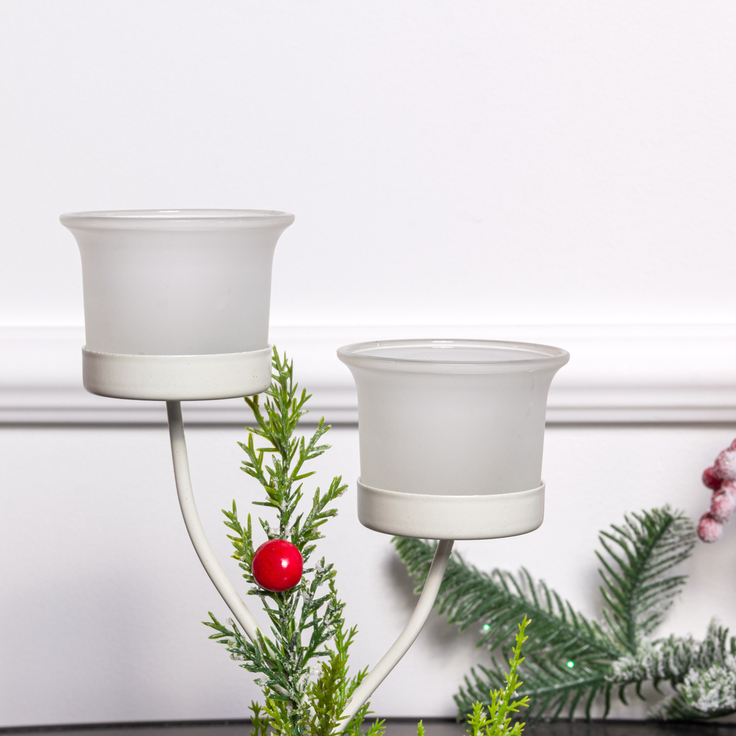 808/024-3(Sale) Подсвечник новогодний с декором на 2 свечи, белый_2