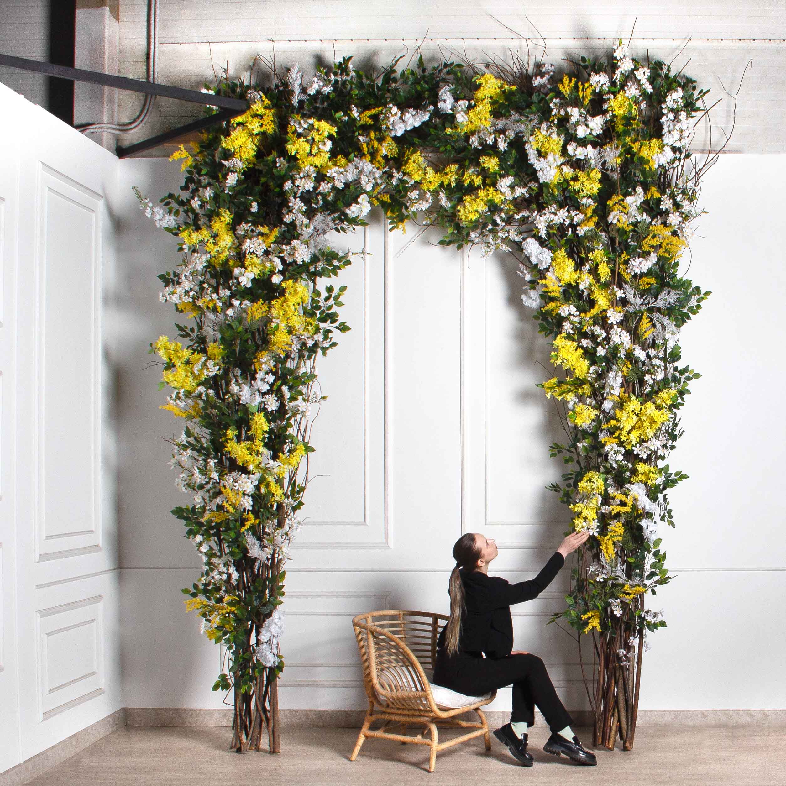 ДЛ159-1(з)(F) Декор входной группы цветочный h 380 см на стволах, пристенный(ширина 140см)_2