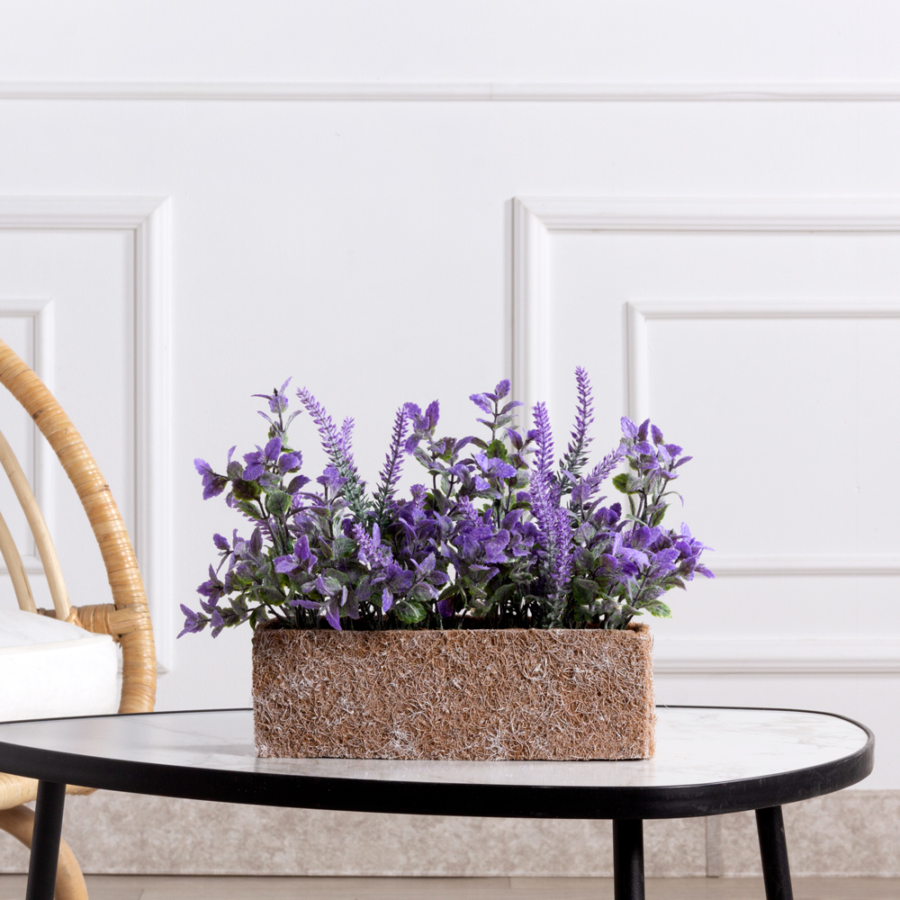 ТД042-1(F) Лаванда искусственная с зеленью (фиолетовая) h25см в забеленном кокосовом боксе_1