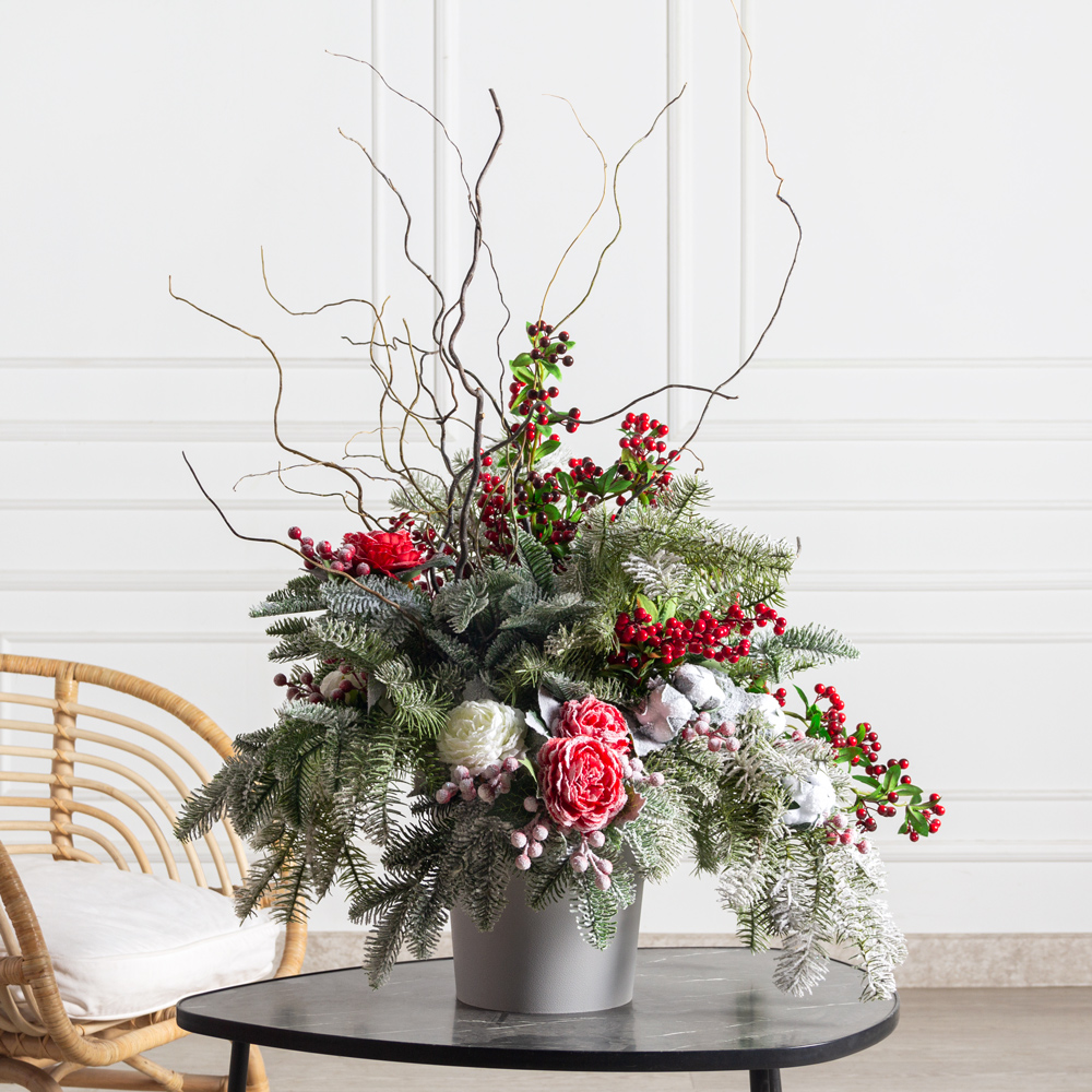 КНг64(F) Композиция искусственная НГ хвойная с ягодами в кашпо_1