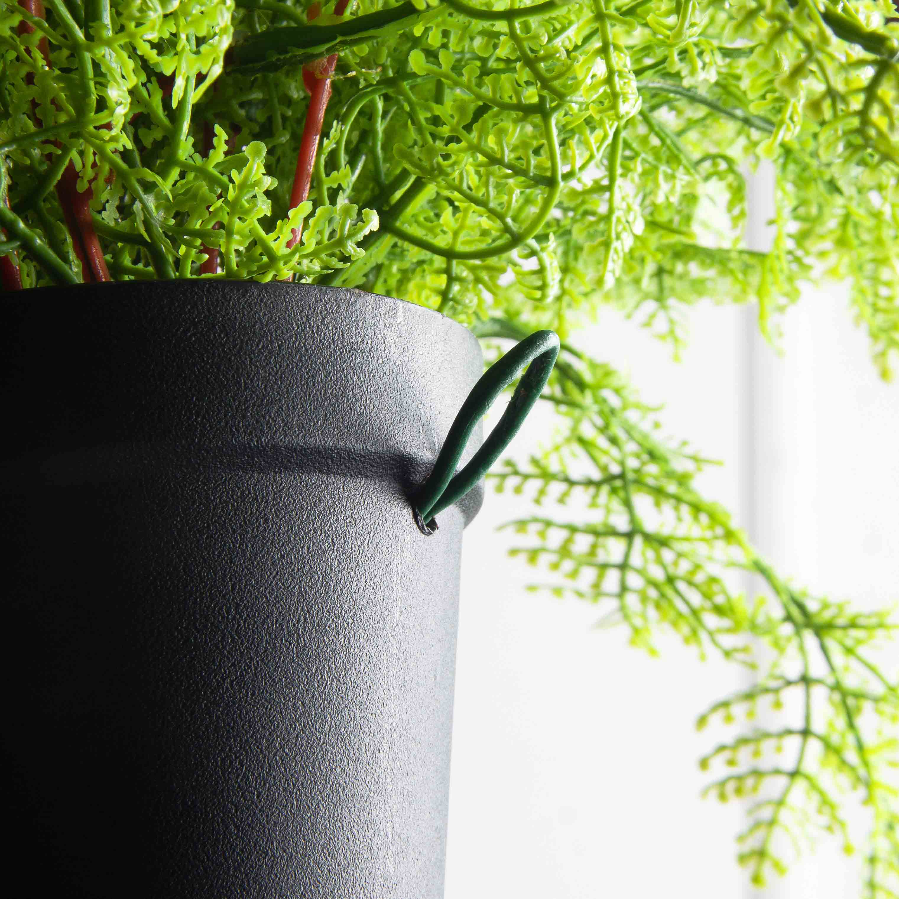 КС96(F) Папоротник Даваллия искусственная ампельная в кашпо_7