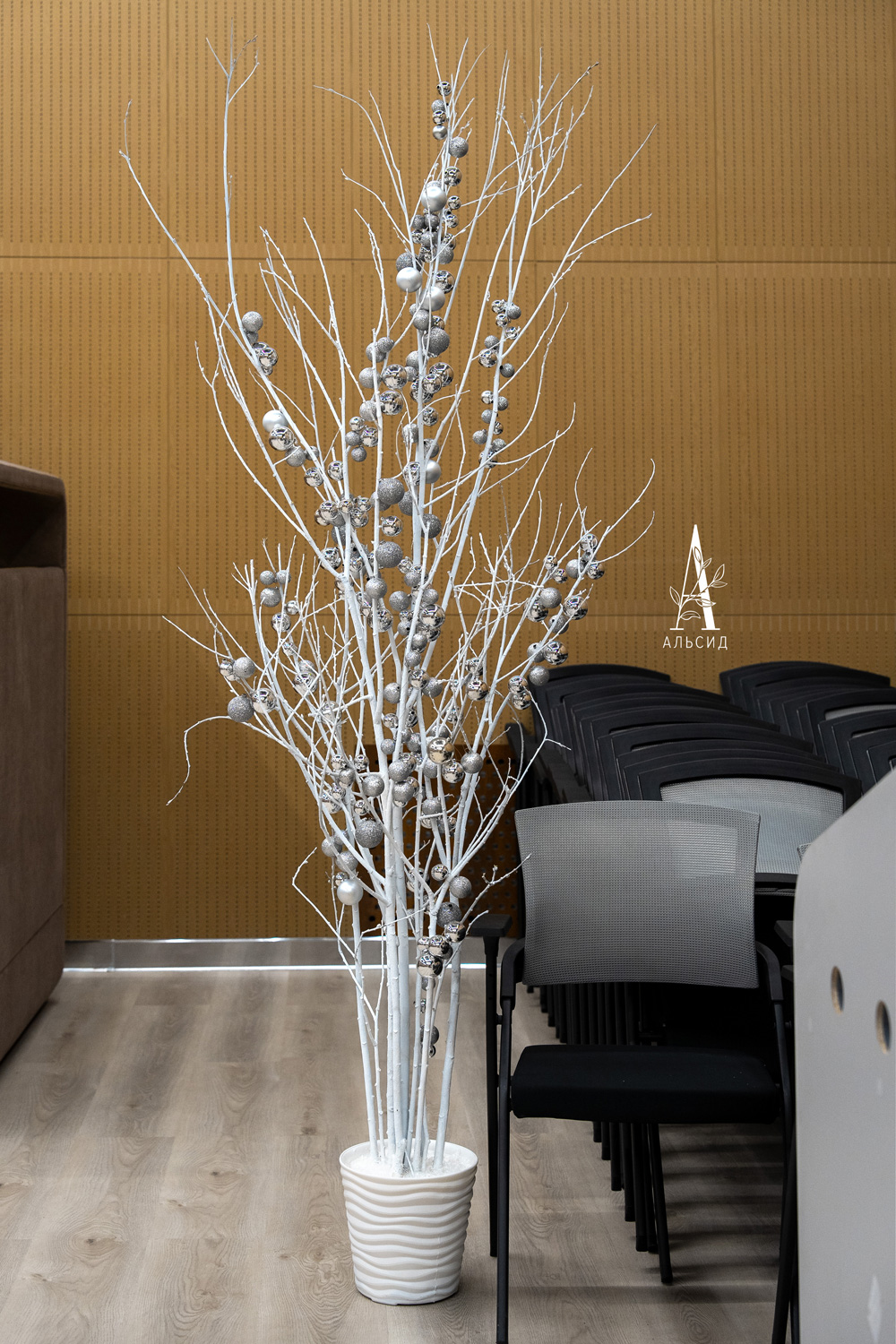 240/РН(Пр) Дерево искусственное зимнее белое h240см_5