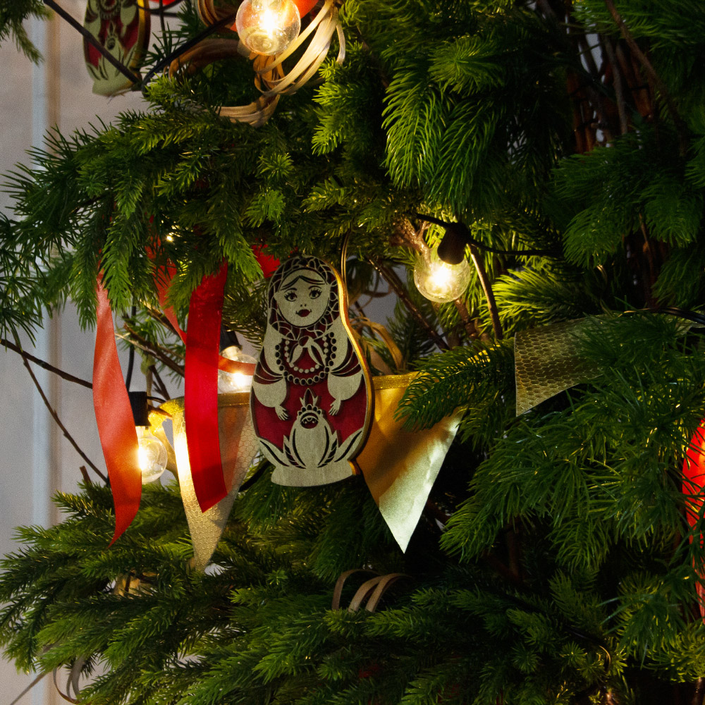 ДЛ197/СВ04(Пр)(Fix)(F)Декор вх.группы h280см н/прут, прист.,с гир.ретро и матрешками в русс. стиле_8