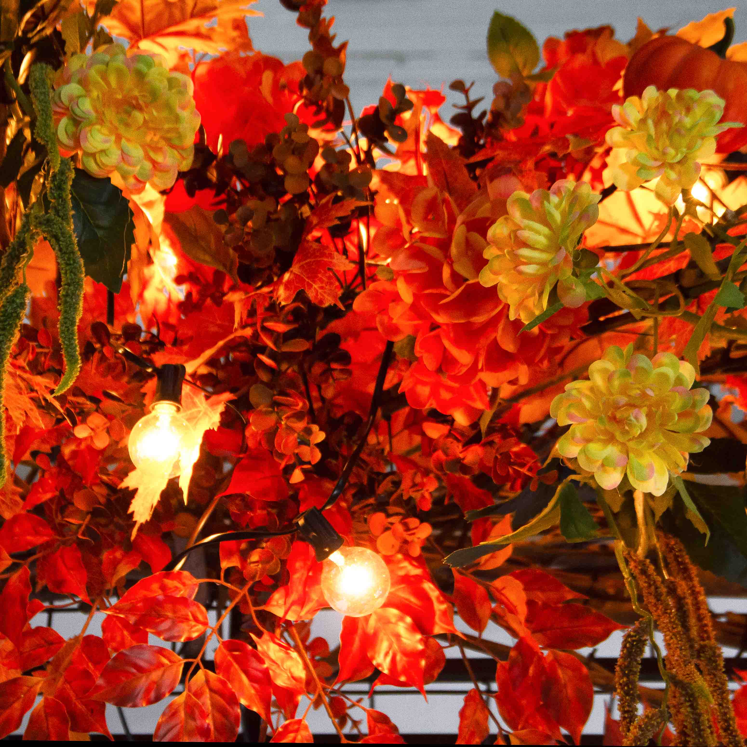 ДЛ174/СВ04(Пр)(Fix)(F) Декор арочного типа L230см на прутьях,пристен. с ретро-гирляндой,оранж-желт_8