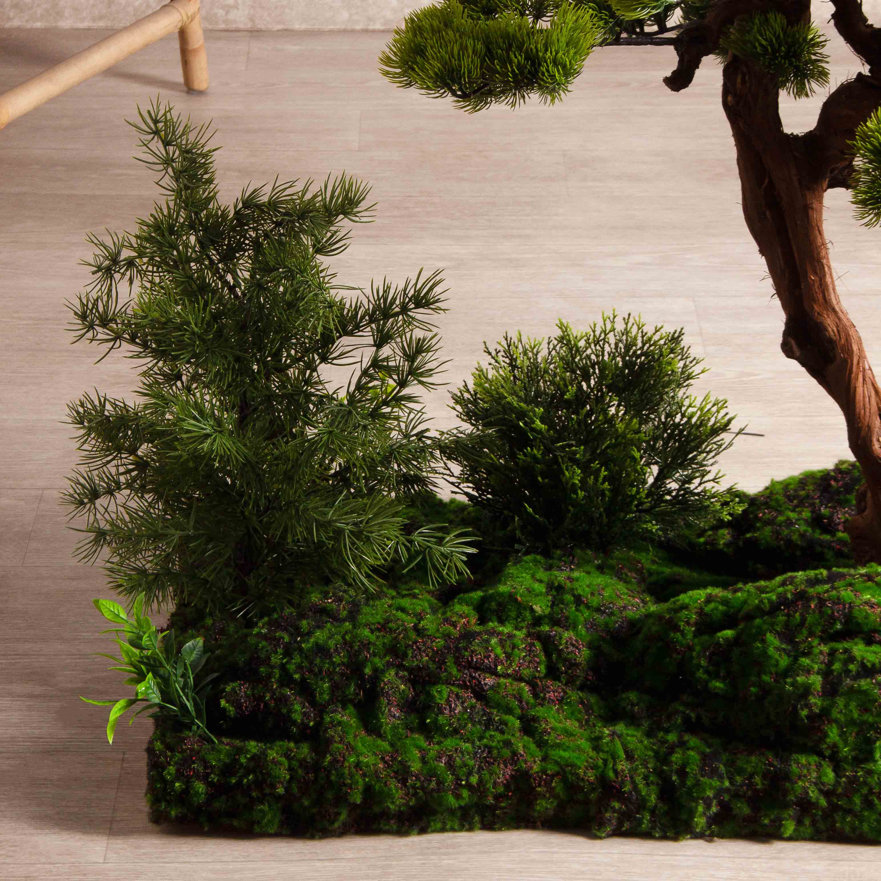 БС180/ОС/30-1(з)(F) Композиция искусственная с сосной h180см, h115см на основании 390х46см_13