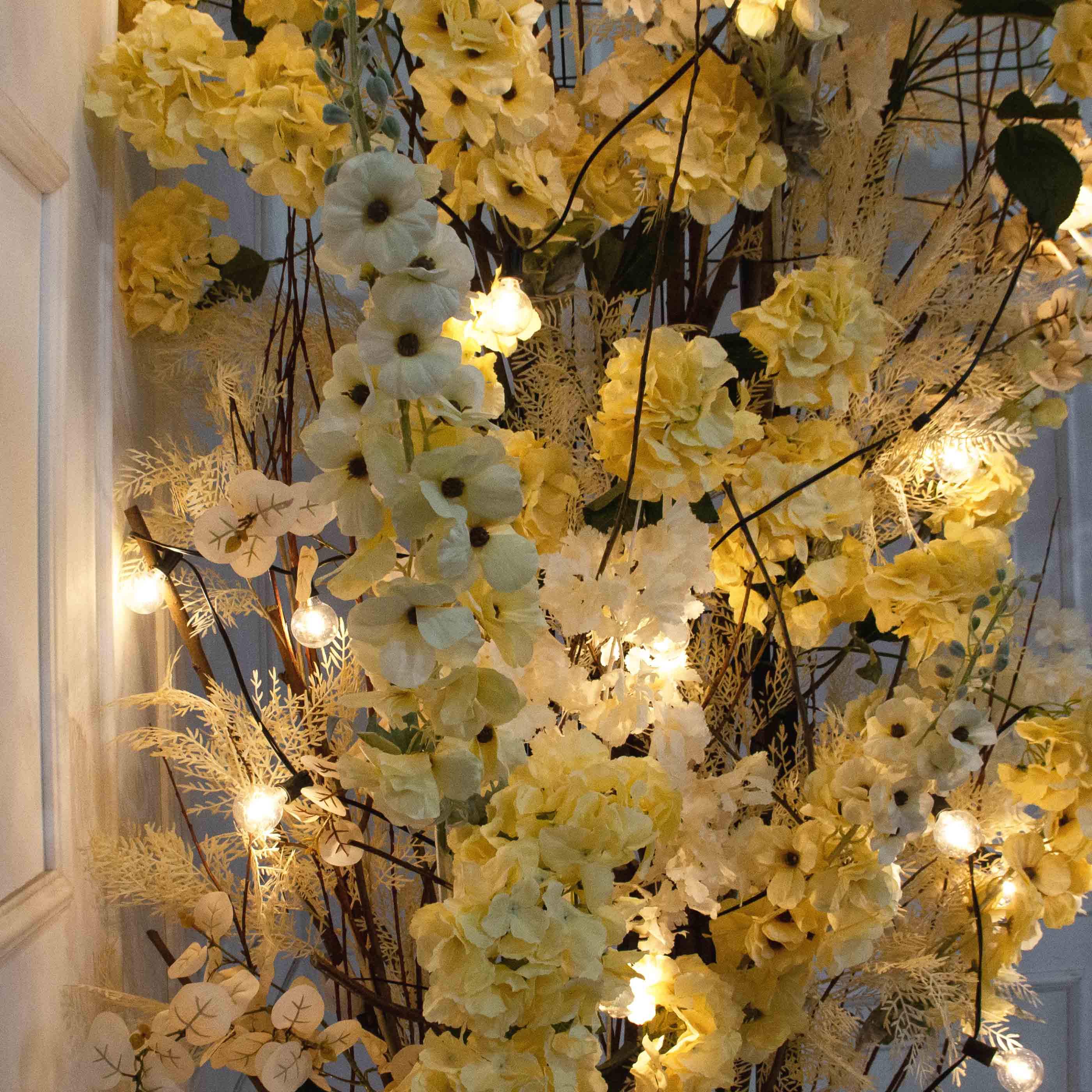 ДЛ173/СВ04(Пр)(Fix)(F) Декор входной группы h300 см на прутьях с ретро-гирляндой,пристенный,крем._7