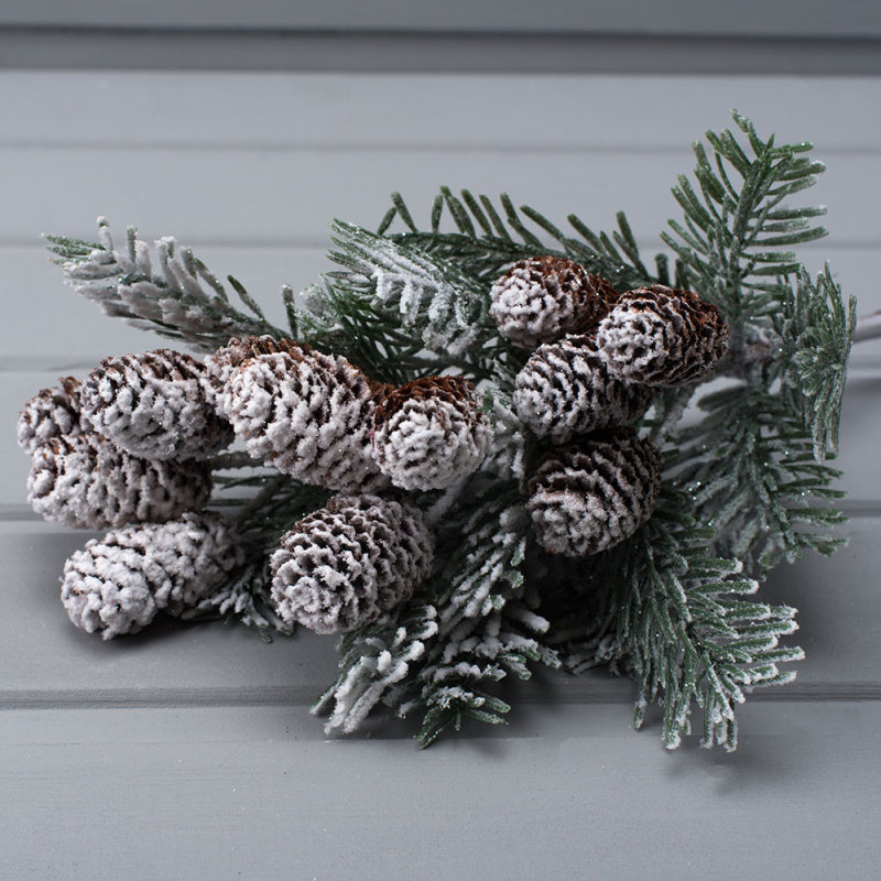 743/20283 KG(АКЦИЯ)  Ветка еловая в снегу с шишками 77см