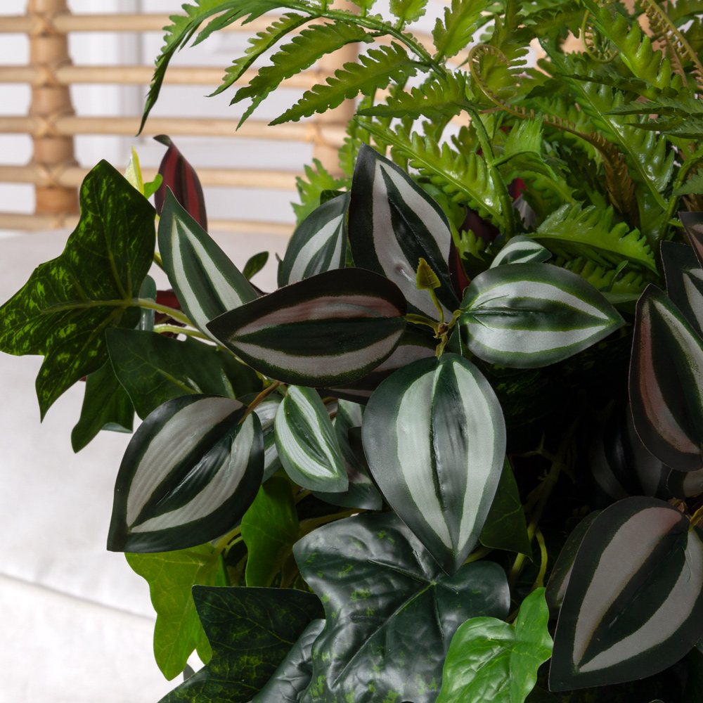 К480(з) Композиция искусств. с папоротником, традесканцией и хедерой в тех.кашпо_3