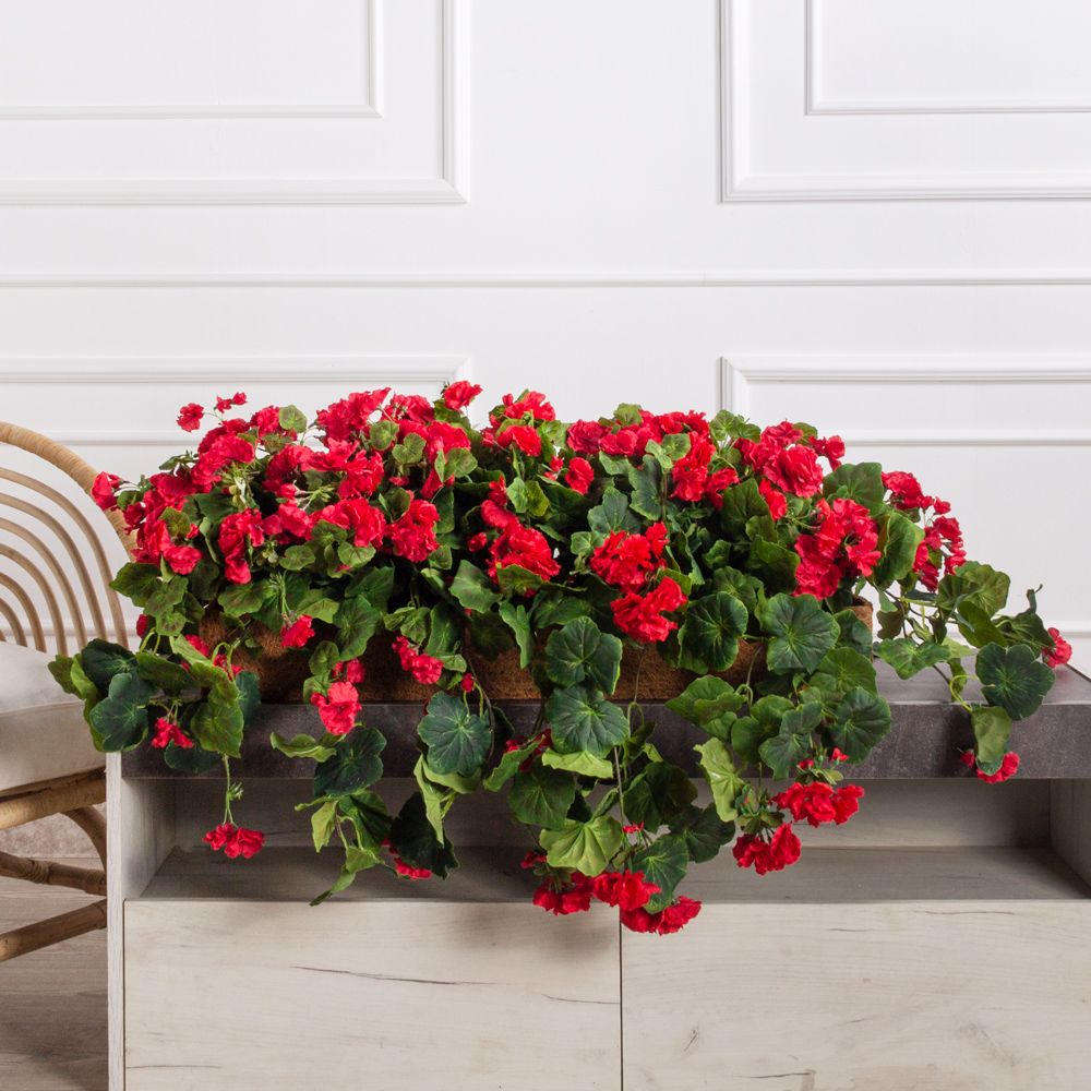 ТД128/1(з) Композиция искусственная с ампельной пеларгонией в кокосовом боксе 75х20хh10см_1