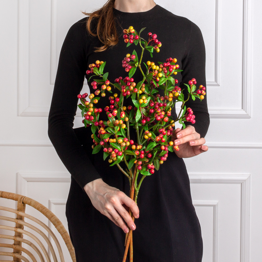 7143А/0599-4/3 Ветка искусственная с ягодами и листочками h60см, красно-желтые_2
