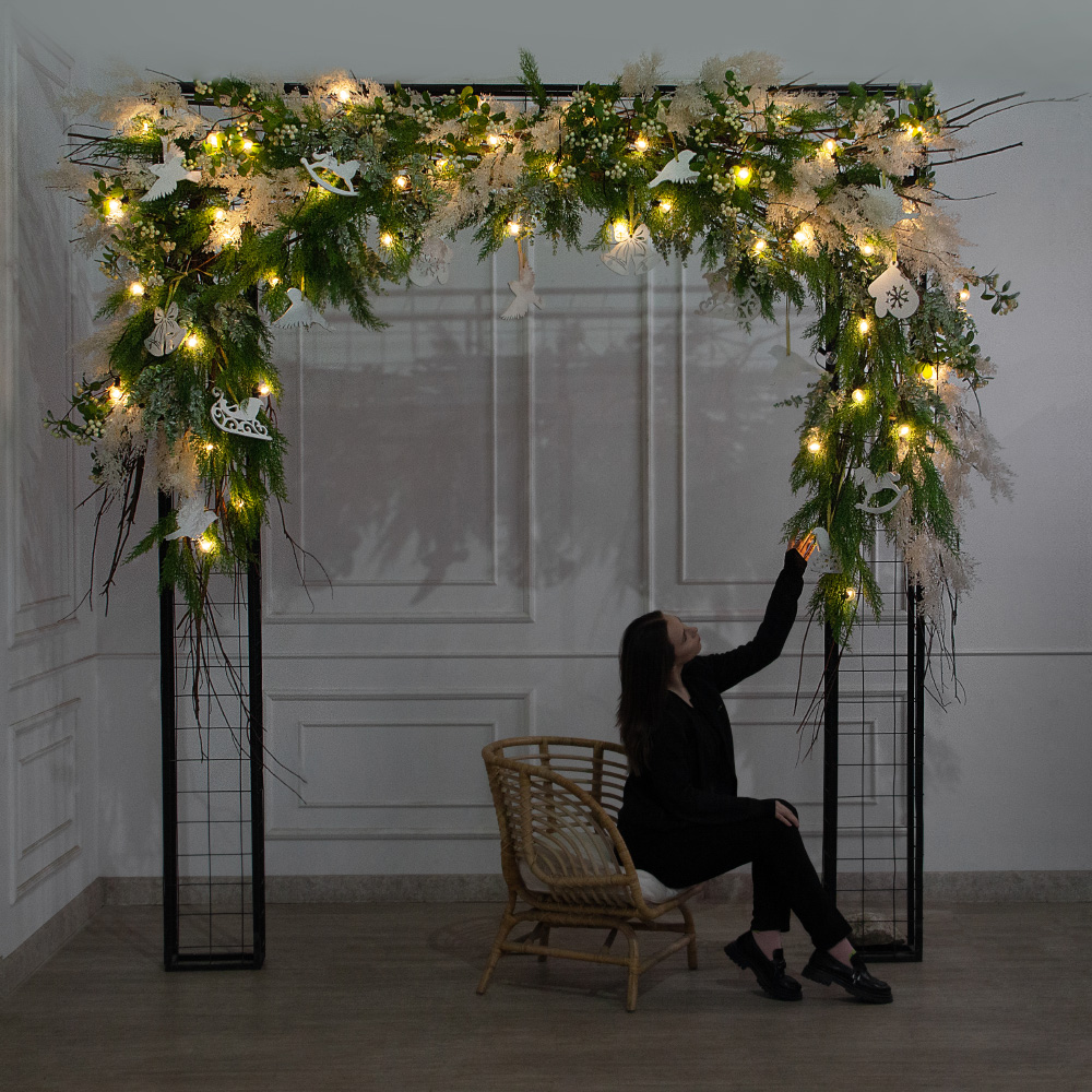 ДЛ192/СВ04(Пр)(Fix)(F)Декор вход.группы h200см н/прутьях, прист.с ретро-гирляндой, скандинав.стиль_3