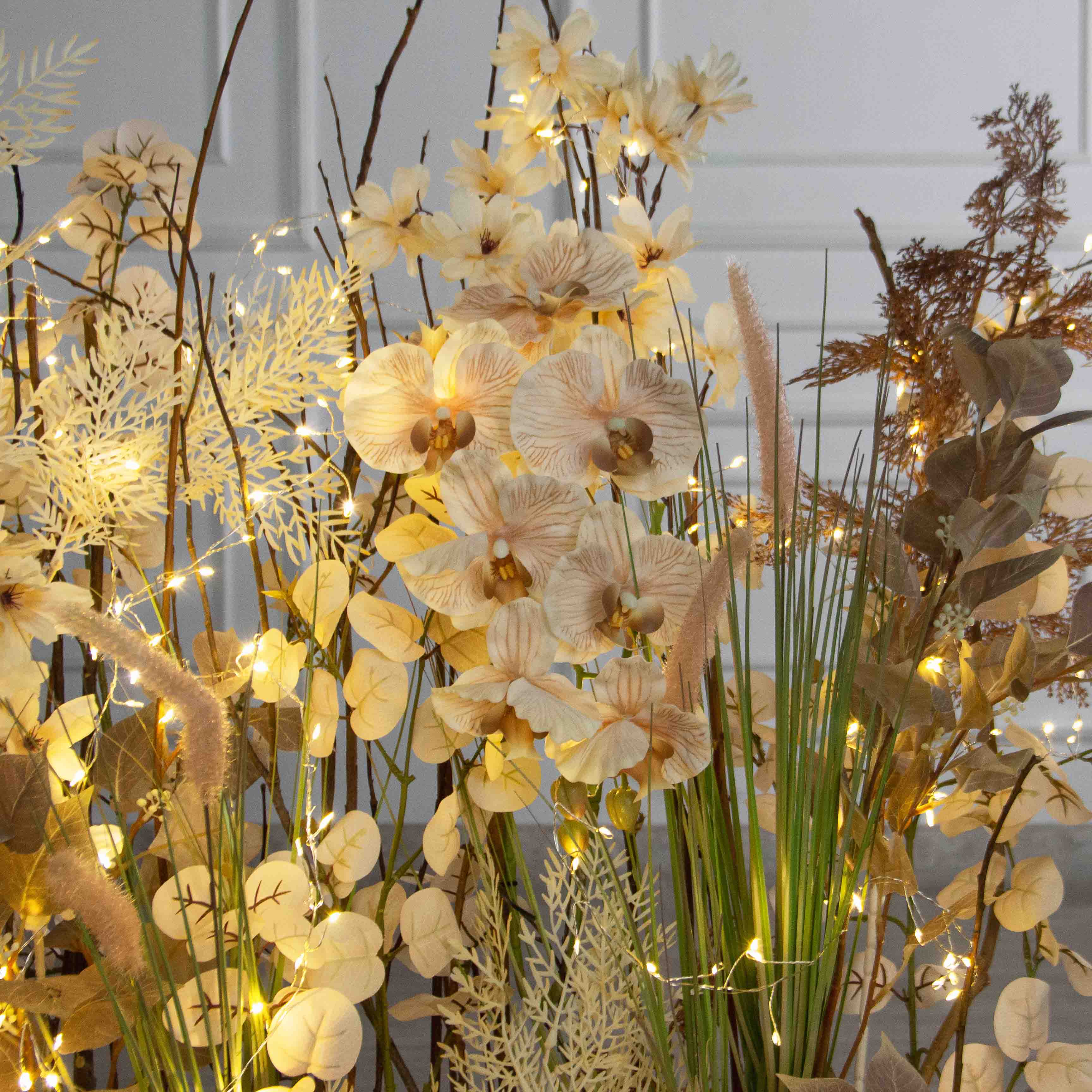 К546/СВ03(Пр)(F) Композиция искусственная на основании с гирляндой 