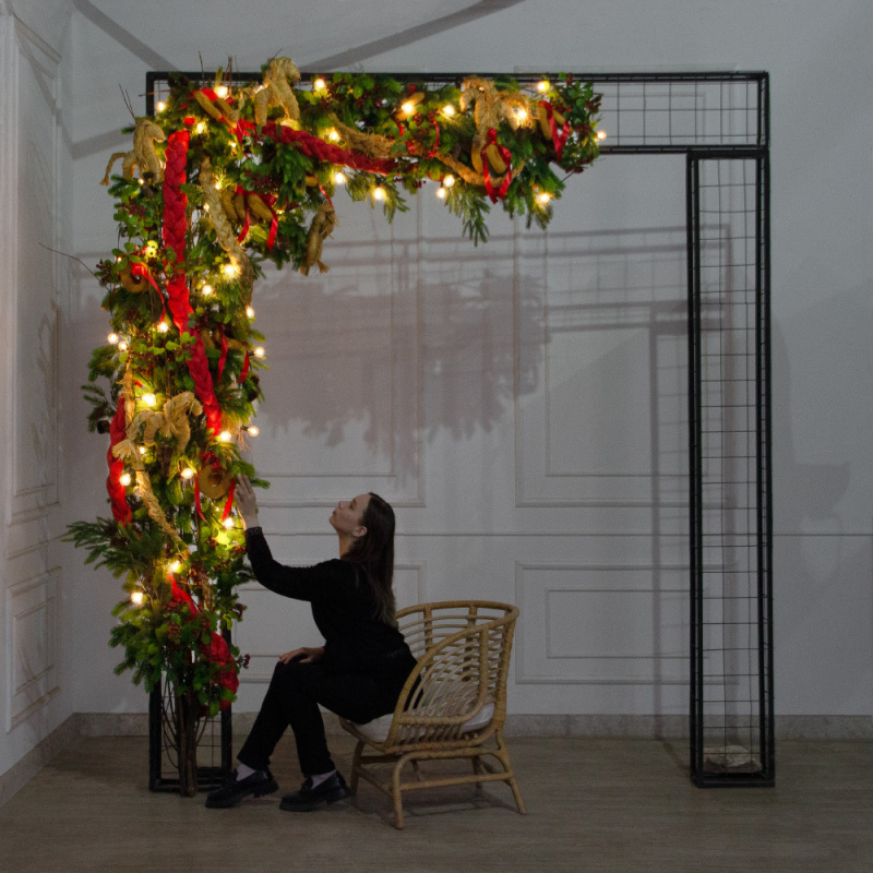 ДЛ193/СВ04(Пр)(Fix)(F)Декор вход.группы h280см н/прутьях,прист.с гирлянд.ретро в русском стиле_1